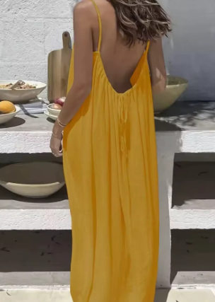 Elara - Vestido con espalda descubierta ajustable
