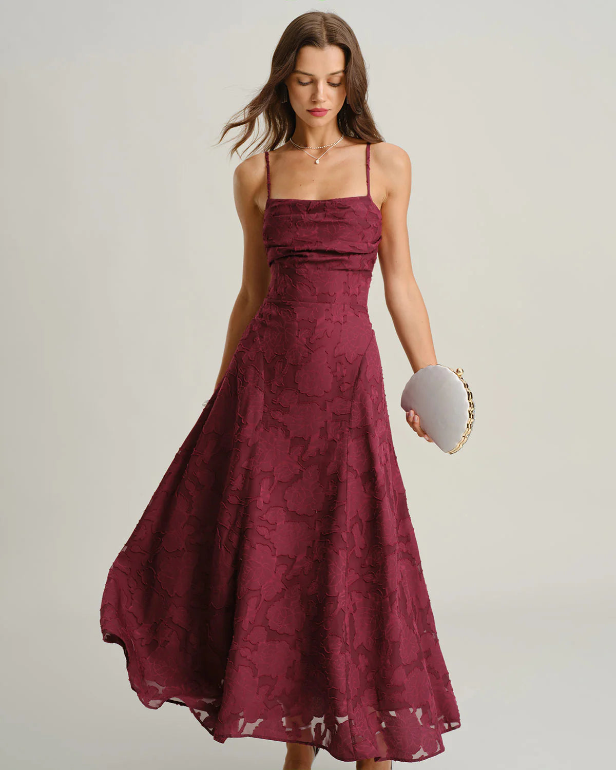 Vestido largo tipo slip con estampado jacquard y espalda cruzada